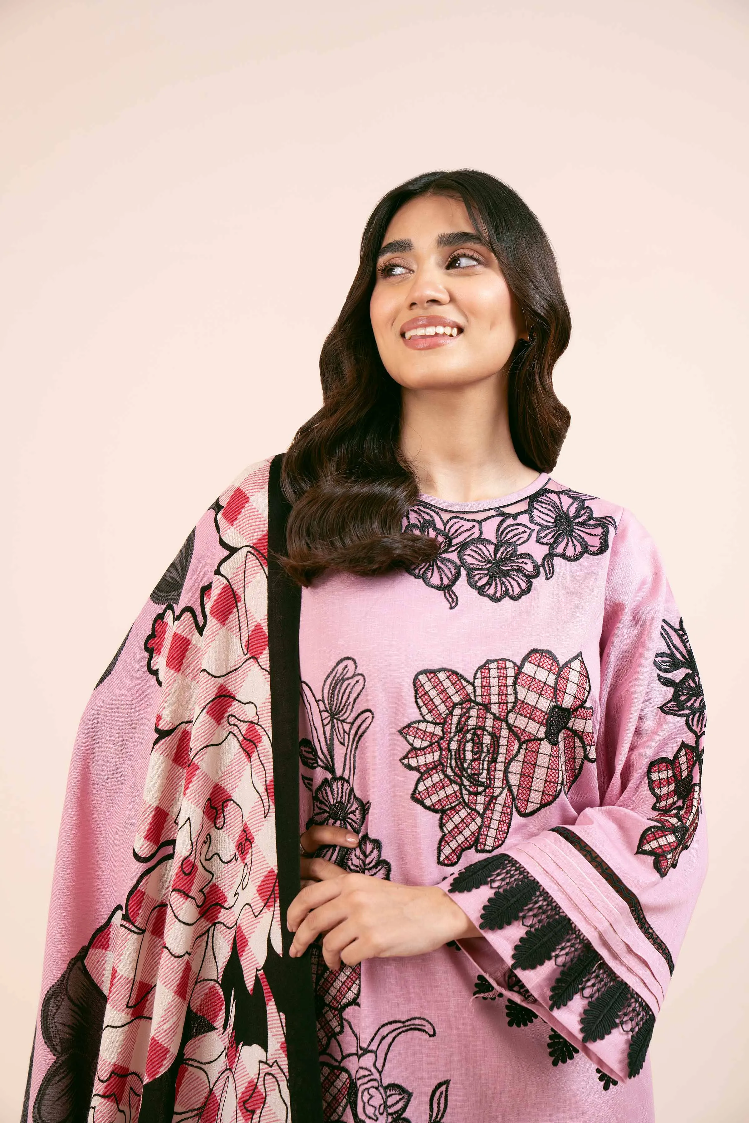3 Piece - Embroidered Suit - 42404269