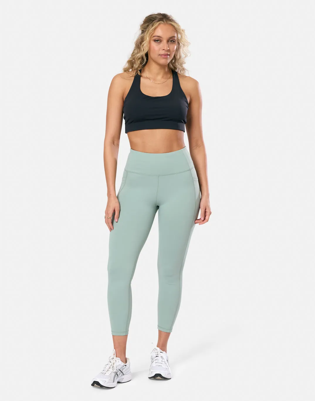 Relentless 7/8 Legging in Summer Green