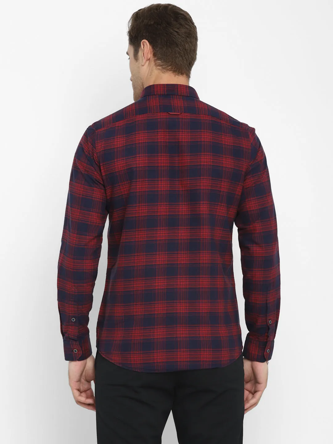 Turtle Men Red Cotton Checked Slim Fit Shirts